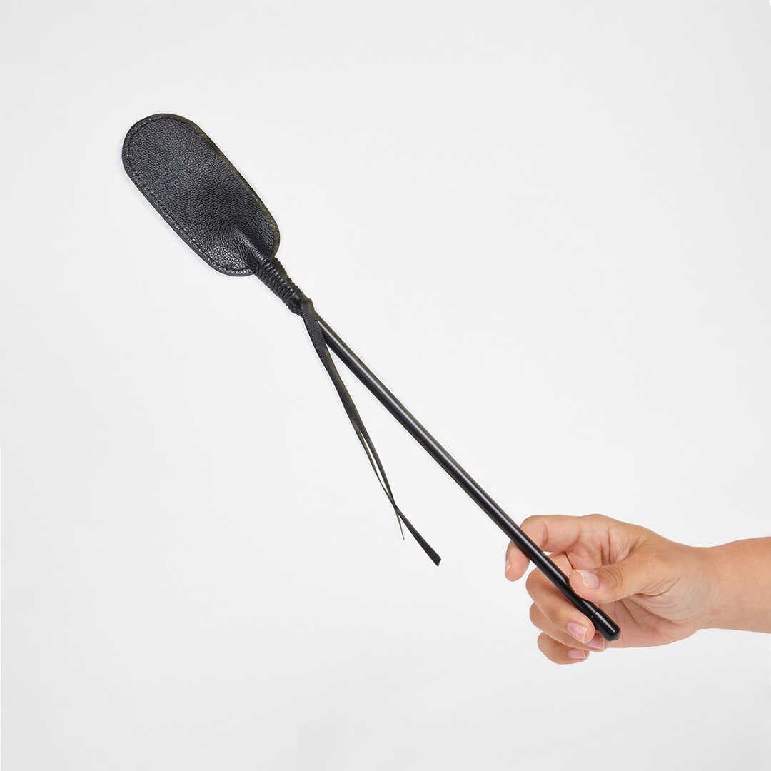 Cravache ovale secret play – Noir