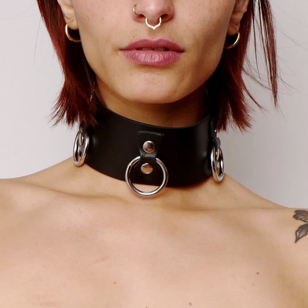 Collier en cuir Collection Anneaux Noir — vue 1